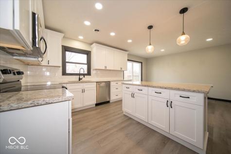 4367 Clifford Brownsburg IN 46112