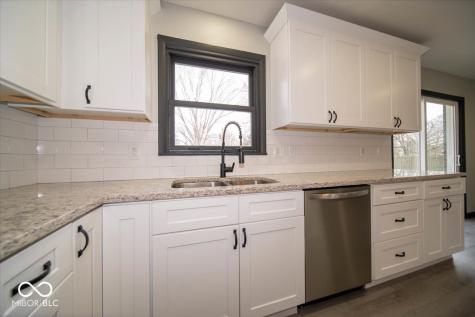 4367 Clifford Brownsburg IN 46112