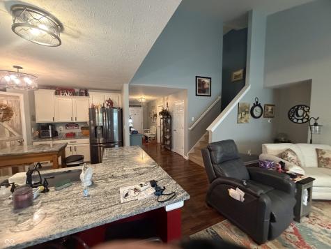 916 Beal Way Indianapolis IN 46217
