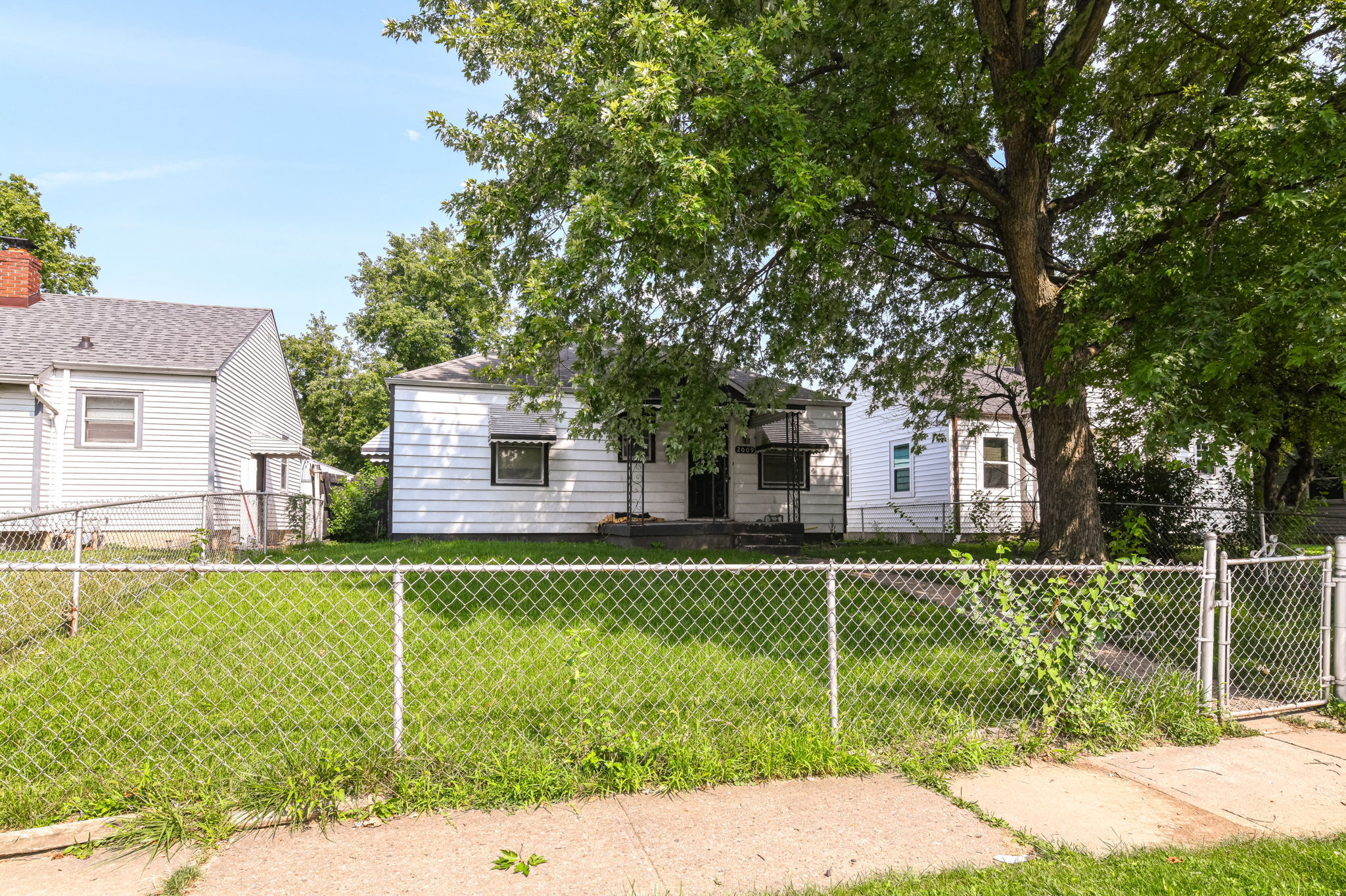 2009 N Colorado Avenue Indianapolis IN 46218