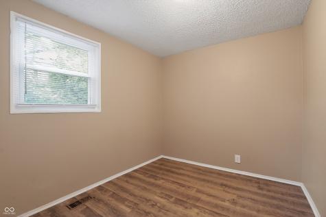 7402 E 46th Street Indianapolis IN 46226