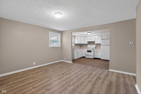 7402 E 46th Street Indianapolis IN 46226