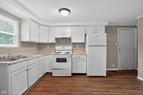 7402 E 46th Street Indianapolis IN 46226