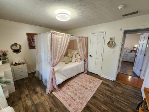 6136 Sandcherry Drive Indianapolis IN 46236
