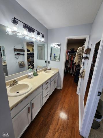 6136 Sandcherry Drive Indianapolis IN 46236