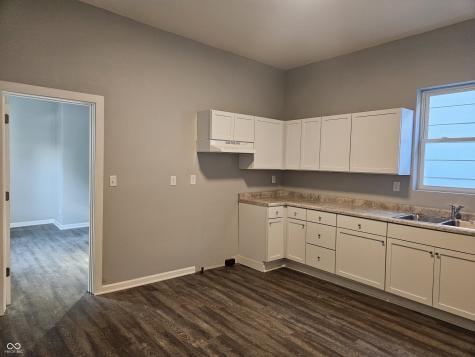 626 Holly Avenue Indianapolis IN 46221