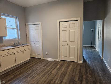 626 Holly Avenue Indianapolis IN 46221