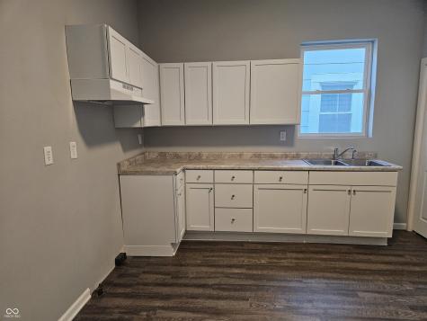 626 Holly Avenue Indianapolis IN 46221