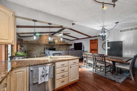 2225 W County Road 300 S Danville IN 46122