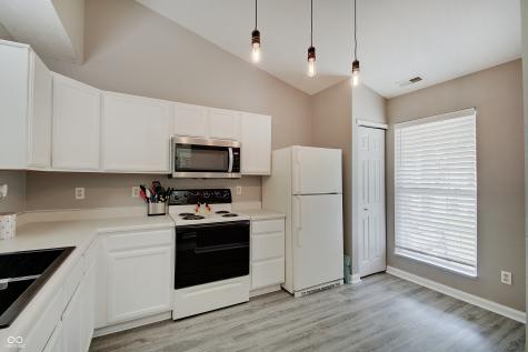 5541 Fair Ridge Place Indianapolis IN 46221