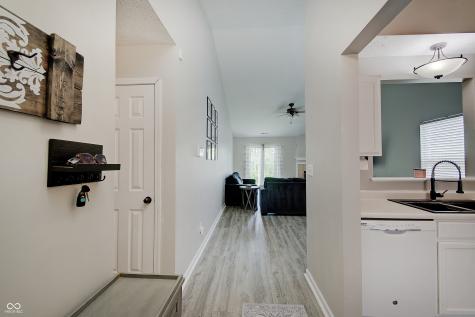 5541 Fair Ridge Place Indianapolis IN 46221
