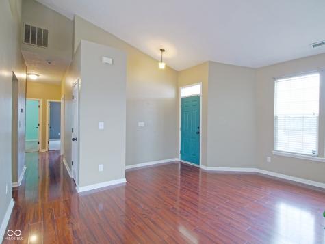 8346 Montgomery Avenue Indianapolis IN 46227