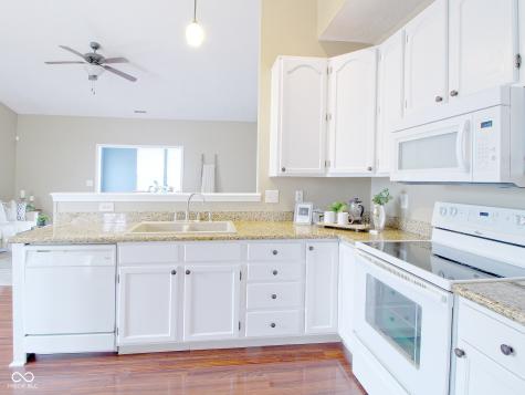 8346 Montgomery Avenue Indianapolis IN 46227