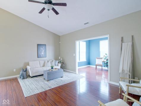 8346 Montgomery Avenue Indianapolis IN 46227