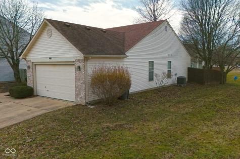 8346 Montgomery Avenue Indianapolis IN 46227