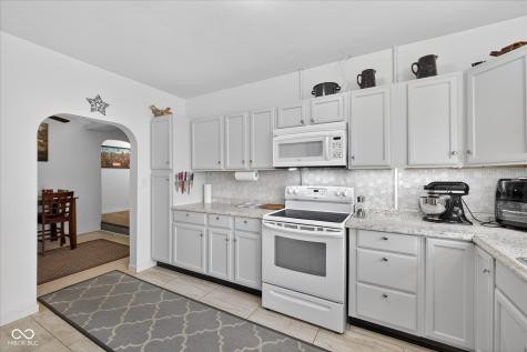 117 S Walnut Street Ellettsville IN 47429