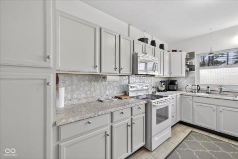 117 S Walnut Street Ellettsville IN 47429