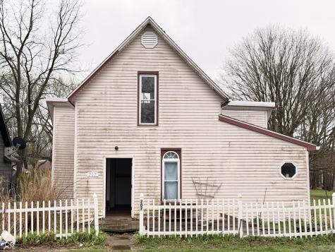 207 W Union Street Waynetown IN 47990