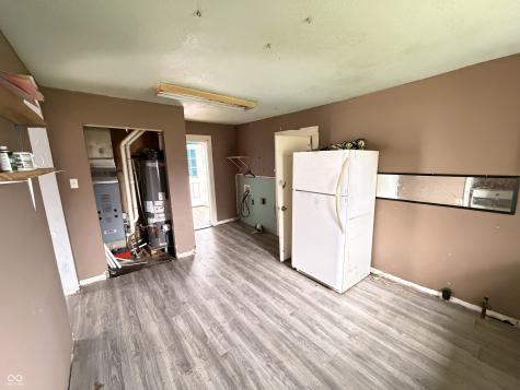 207 W Union Street Waynetown IN 47990