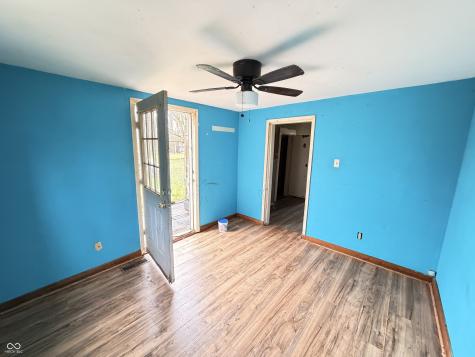 207 W Union Street Waynetown IN 47990
