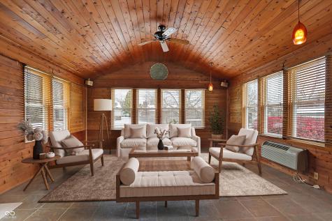 8434 Corkwood Drive Indianapolis IN 46227