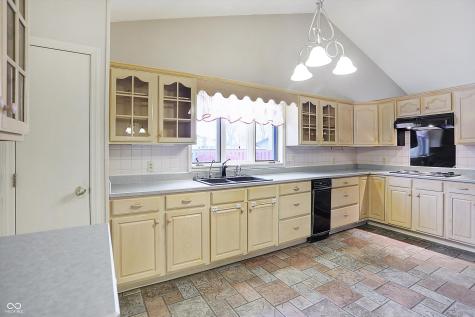8434 Corkwood Drive Indianapolis IN 46227
