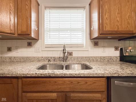 6919 Millbrook Circle Indianapolis IN 46237