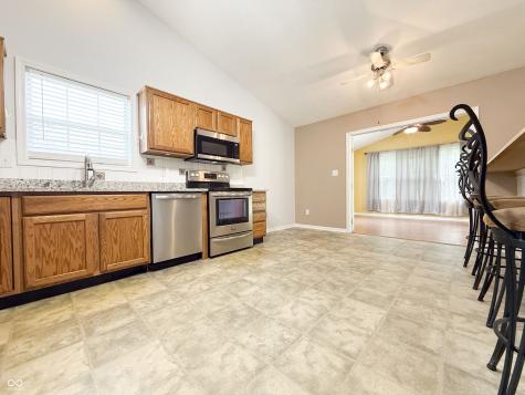 6919 Millbrook Circle Indianapolis IN 46237