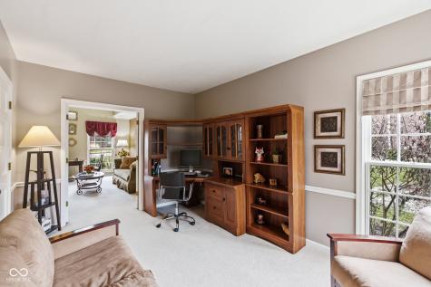 12629 Old Stone Drive Indianapolis IN 46236