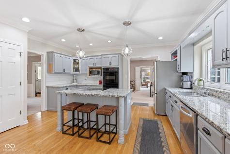 12629 Old Stone Drive Indianapolis IN 46236