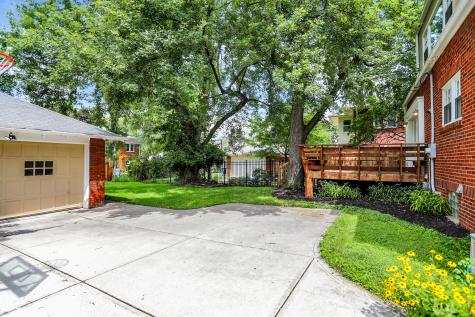 5520 N Delaware Street Indianapolis IN 46220
