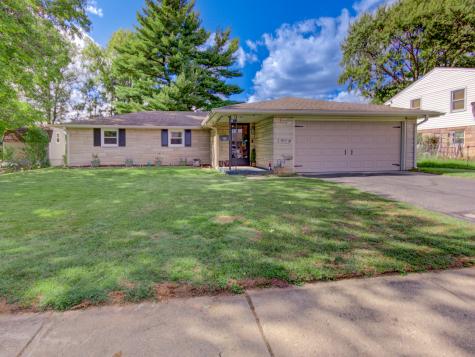 2914 Fairlawn Drive Columbus IN 47203