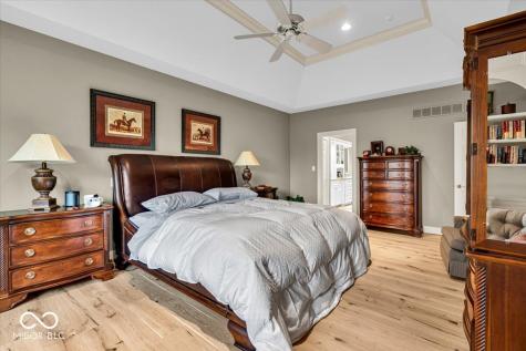 5861 Dawnwood Drive Carmel IN 46033