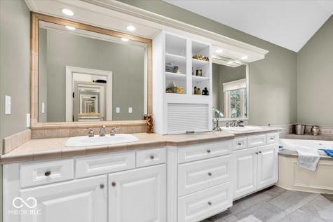 5861 Dawnwood Drive Carmel IN 46033