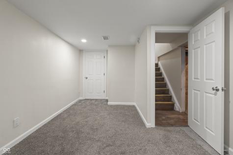 1260 Hiatt Street Indianapolis IN 46221
