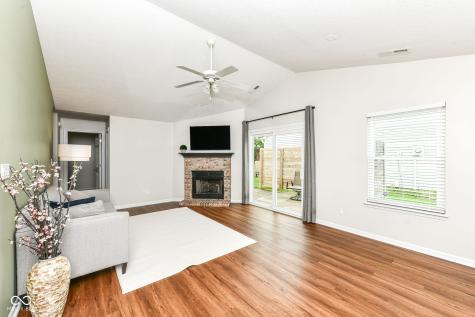 7200 Woodgate Drive Fishers IN 46038