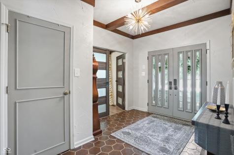 755 Round Court Zionsville IN 46077