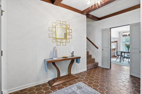 755 Round Court Zionsville IN 46077