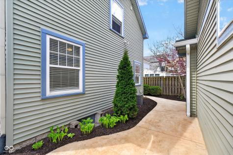 1034 Elm Street Indianapolis IN 46203