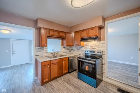 1021 S Worth Avenue Indianapolis IN 46241