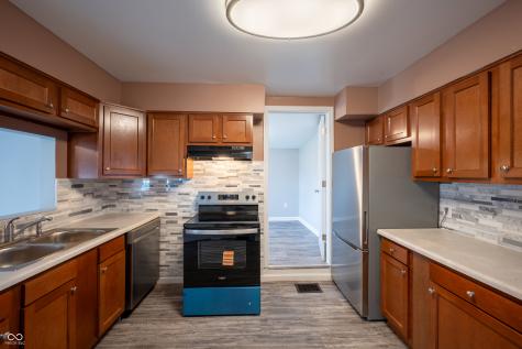 1021 S Worth Avenue Indianapolis IN 46241