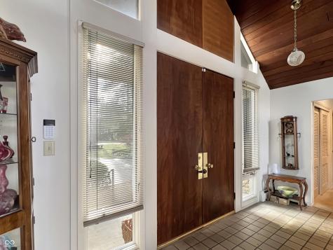 4024 W South Wood Lake Drive Columbus IN 47201