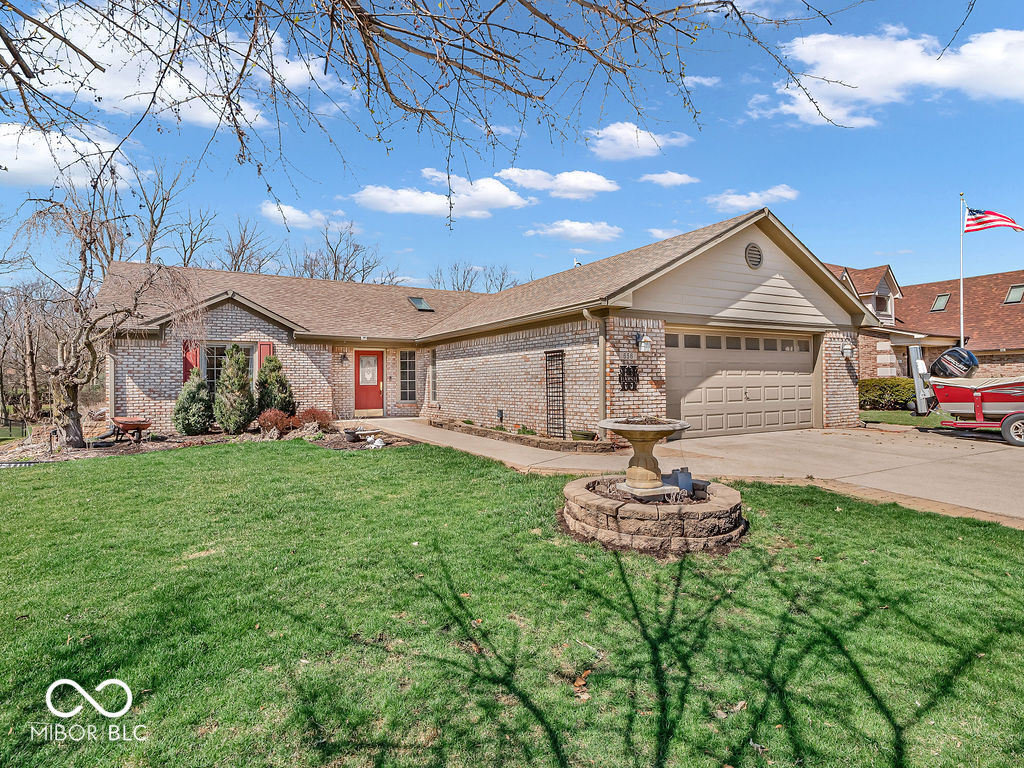 656 Bakeway Circle Indianapolis IN 46231