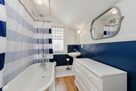 302 E 32nd Street Indianapolis IN 46205