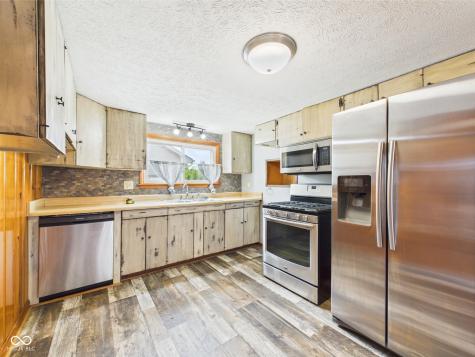 238 Jefferson Street Pendleton IN 46064