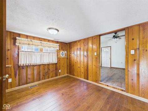 238 Jefferson Street Pendleton IN 46064