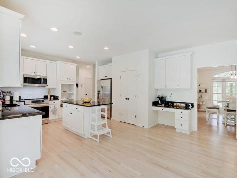 4075 Dartmoor Drive Greenwood IN 46143