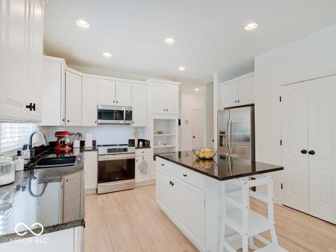 4075 Dartmoor Drive Greenwood IN 46143