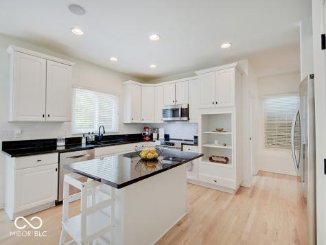 4075 Dartmoor Drive Greenwood IN 46143