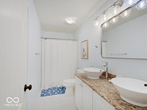 4075 Dartmoor Drive Greenwood IN 46143